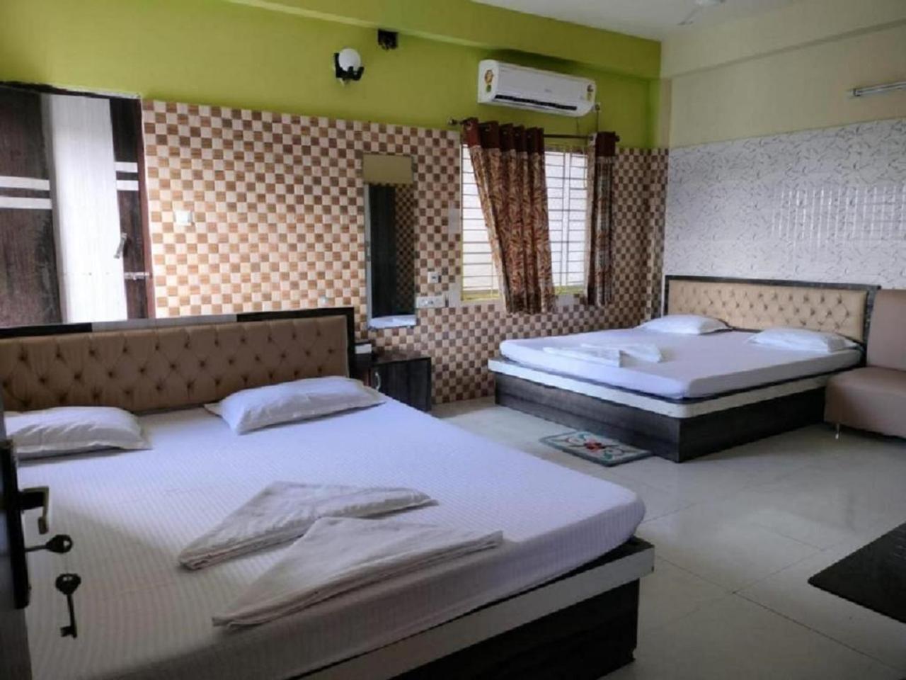 Hotel Hindusthan Inn มันดราโมนี ภายนอก รูปภาพ