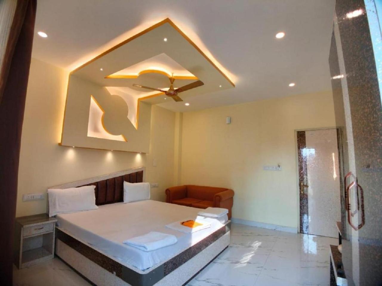Hotel Hindusthan Inn มันดราโมนี ภายนอก รูปภาพ
