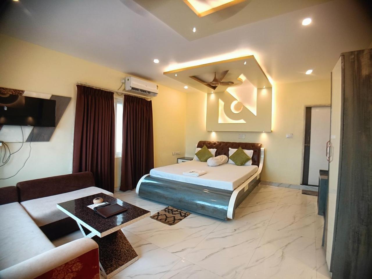 Hotel Hindusthan Inn มันดราโมนี ภายนอก รูปภาพ