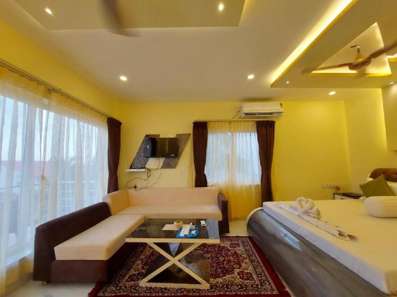 Hotel Hindusthan Inn มันดราโมนี ภายนอก รูปภาพ